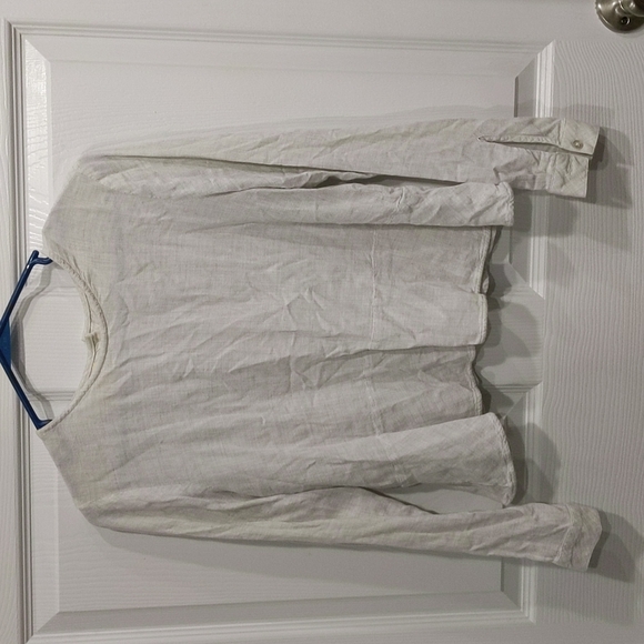 cloth & stone Tops - Cloth and Stone Long Sleeve Crop Top